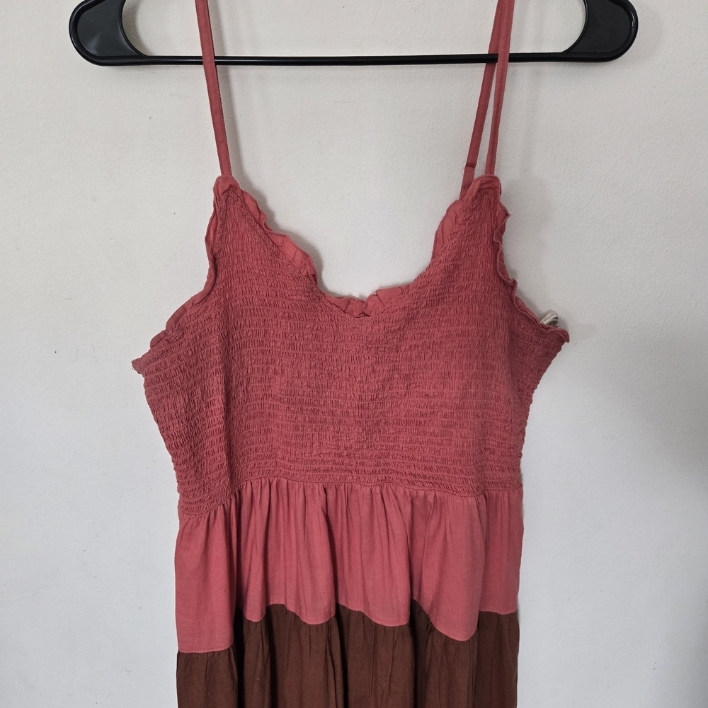 HER Destiny Petites Liered Colorblock Smocked Dress Large - Picture 2 of 4